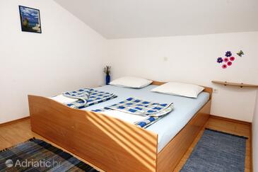 Apartmaji s parkingom Baška, Krk - 5404