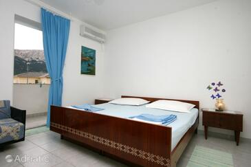 Apartmanok parkolóhellyel Baska, Krk - 5404