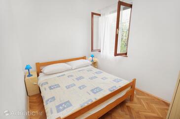 Lägenheter med parkering Baska, Krk - 5409