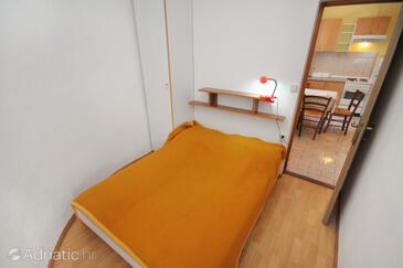 Lägenheter med parkering Baska, Krk - 5409