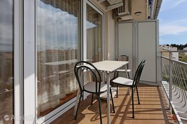 Apartmanok parkolóhellyel Punat, Krk - 5410