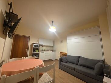 Lejlighedens parkeringsplads Punat, Krk - 5410