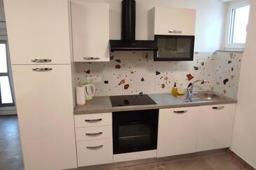 Apartments with parking space Punat, Krk - 5410