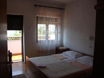 Appartamenti con parcheggio Baska, Veglia - Krk - 5412