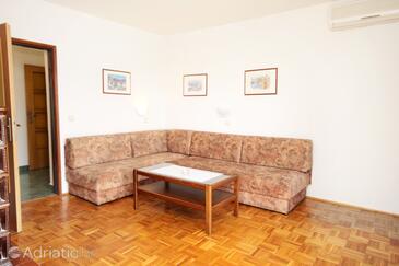 Apartments with parking space Krk - 5422