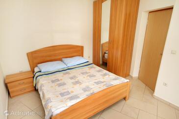 Apartments with parking space Krk - 5423