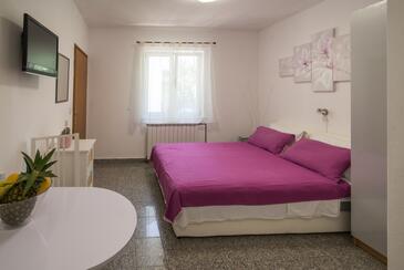 Apartments with parking space Krk - 5423