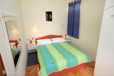 Apartmaji s parkingom Baška, Krk - 5443