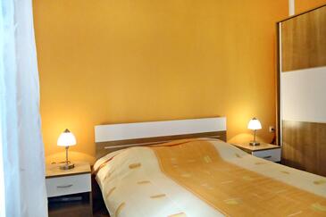 Apartmani s parkingom Baška, Krk - 5443