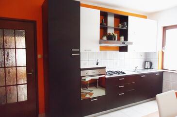 Apartmani s parkingom Baška, Krk - 5443