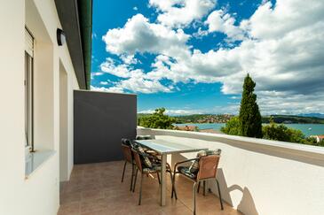 Apartments by the sea Soline, Krk - 5449