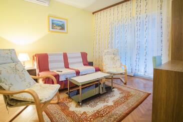 Apartments with parking space Malinska, Krk - 5456