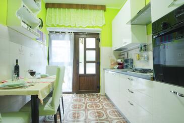 Apartamentos con parking Malinska, Krk - 5456