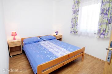 Apartments with parking space Malinska, Krk - 5457