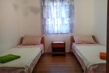 Апартаменти з паркуванням Нівіце - Njivice, Крк - Krk - 5458