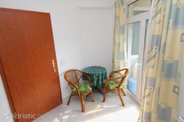 Апартаменты с парковкой Нивице - Njivice, Крк - Krk - 5458