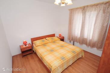 Appartamenti con parcheggio Gnivizze - Njivice, Veglia - Krk - 5458