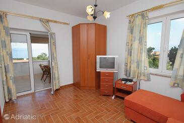 Apartmani s parkingom Njivice, Krk - 5458