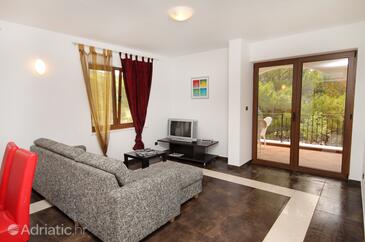 Apartamenty nad morzem z basenem Vrbnik, Krk - 5459