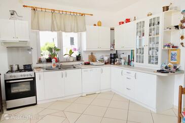 Ferienwohnungen und Zimmer mit Parklplatz Stara Baska, Krk - 5460