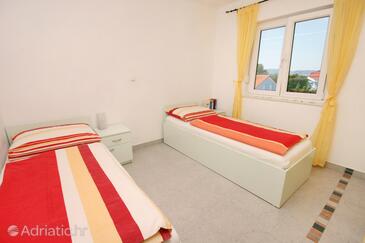 Apartments with parking space Pinezići, Krk - 5464