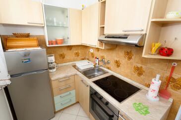 Apartmaji s parkingom Krk - 5467