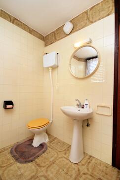 Apartments Njivice, Kvarner