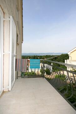 Apartments Njivice, Kvarner