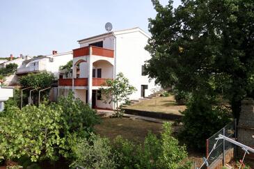 Apartments Njivice, Kvarner