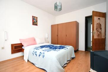 Apartments Njivice, Kvarner