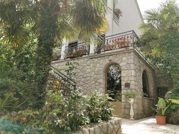 Apartments Njivice, Kvarner