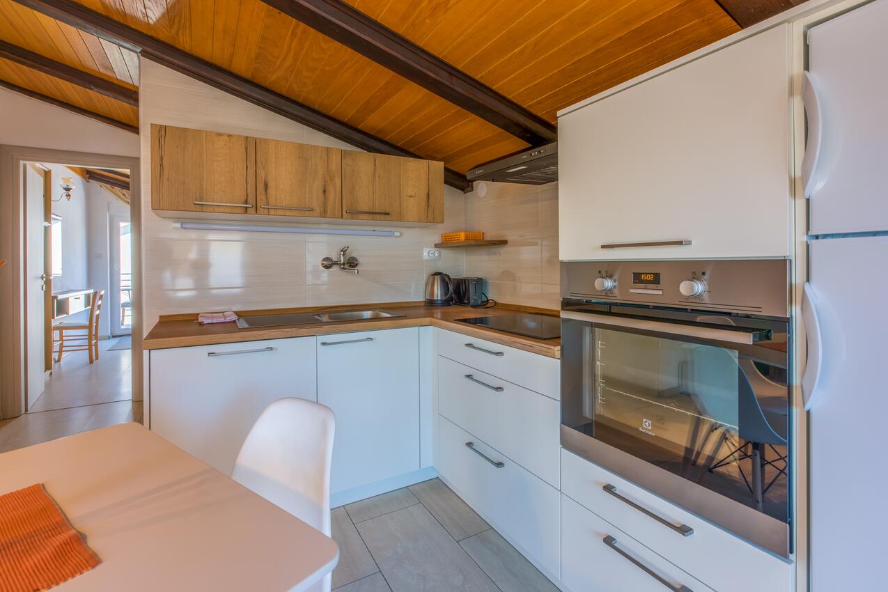 Apartments with parking spaces Crikvenica - 5478