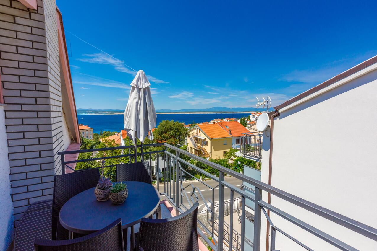 Apartments with parking spaces Crikvenica - 5478