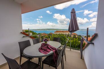 Apartments with parking space Crikvenica - 5478
