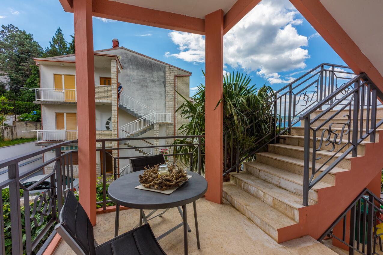 Apartments with parking spaces Crikvenica - 5478