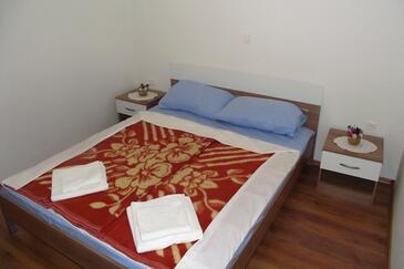 Apartments with swimming pool Novi Vinodolski - 5479