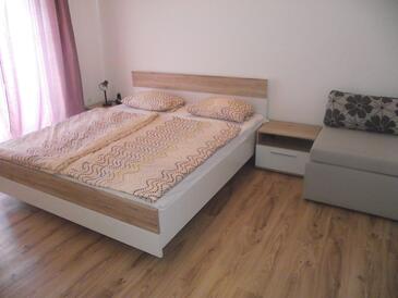 Apartments with swimming pool Novi Vinodolski - 5479