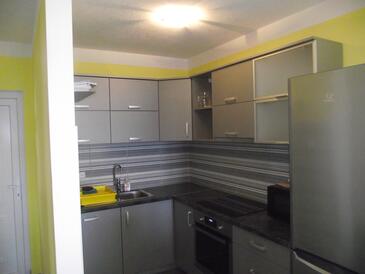 Apartmani s bazenom Novi Vinodolski - 5479