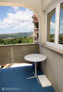 Apartments with swimming pool Novi Vinodolski - 5479