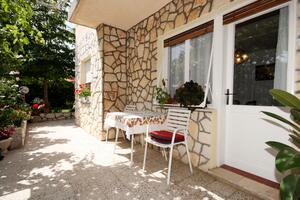 Two bedroom apartment Novi Vinodolski (A-5483-a)