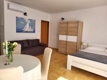 Studio flat Novi Vinodolski (AS-5483-a)