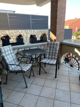 Apartamentos con parking Novi Vinodolski - 5488