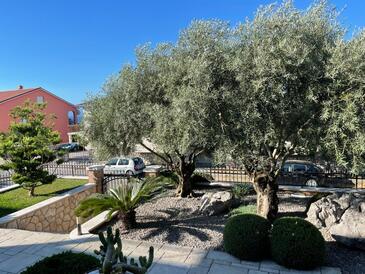 Apartamentos con parking Novi Vinodolski - 5488