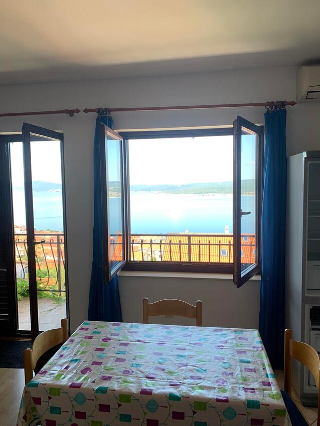 A-5493-a - Private accommodation - Apartments with a parking space Crikvenica
