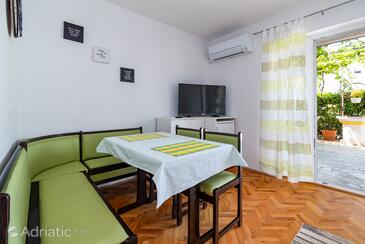 Apartamente cu parcare Crikvenica - 5494