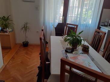 Apartments with WiFi Selce, Crikvenica - 5498