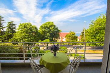 Apartments with parking space Crikvenica - 5499