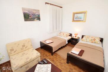 Apartments with parking space Klenovica, Novi Vinodolski - 5504