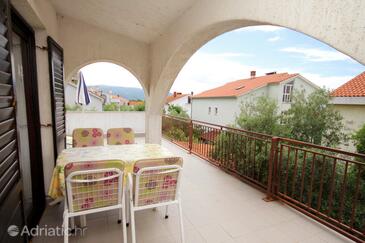 Apartments with parking space Krk - 5510