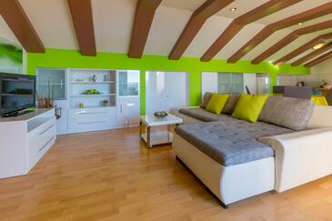 Apartments by the sea Dramalj, Crikvenica - 5515